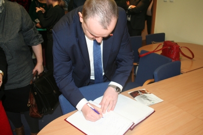 Dębnowski Ośrodek Kultury w Sejmiku-10