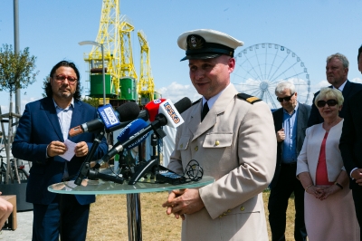 radni podczas podpisywania umowy-19