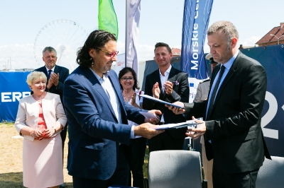 radni podczas podpisywania umowy-29