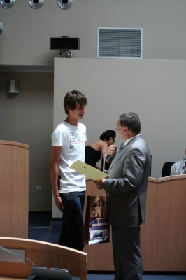 Uczniowie klas II Zespołu Szkół im. I. Łukasiewicza w Policach (10 czerwca 2008)